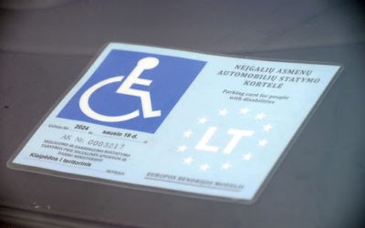 Pakeisti neįgalių asmenų automobilių statymo kortelės kriterijai